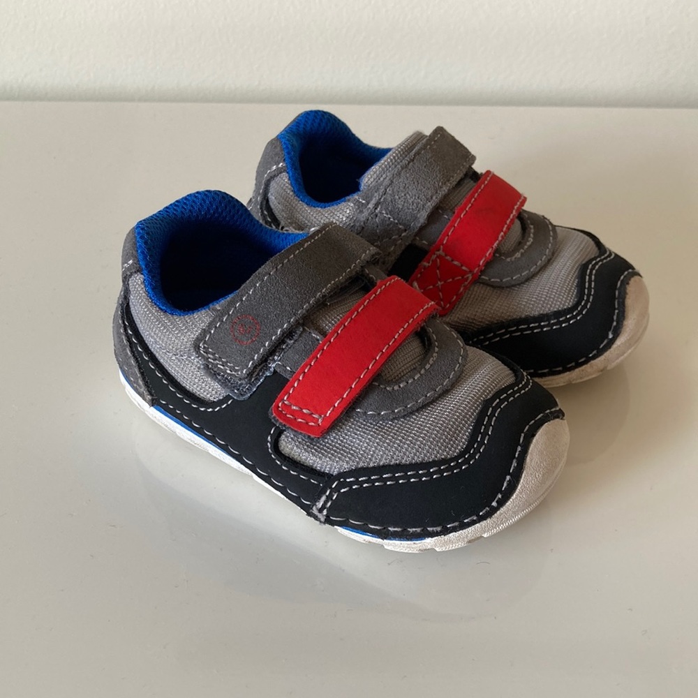 Stride Rite Soft Motion SM Mason Sneaker size 4.5W